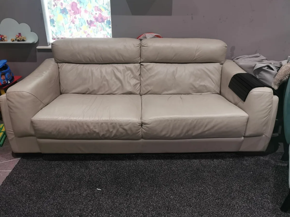 Couch - Image 1