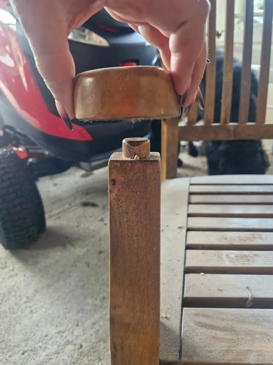 Solid wood rocking chair - Image 2