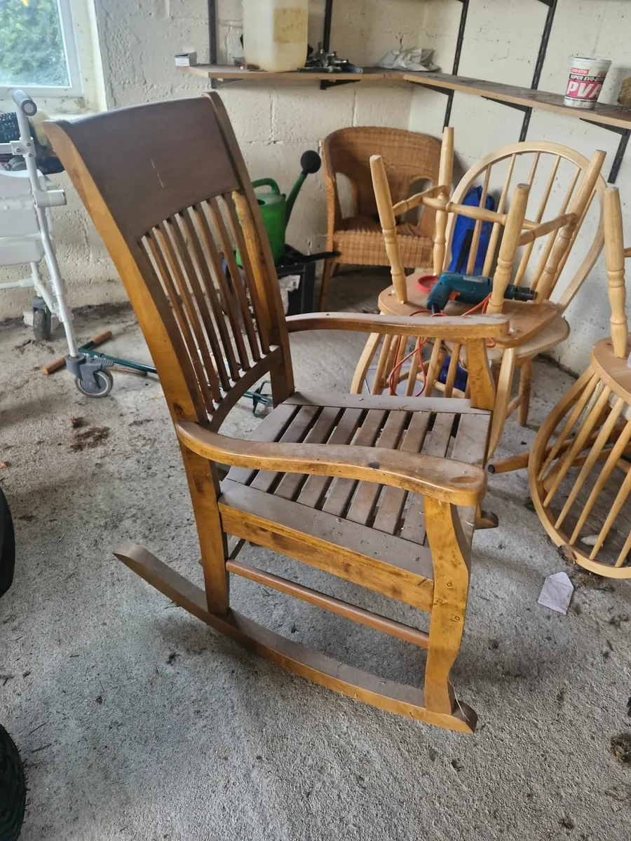 Solid wood rocking chair - Image 1