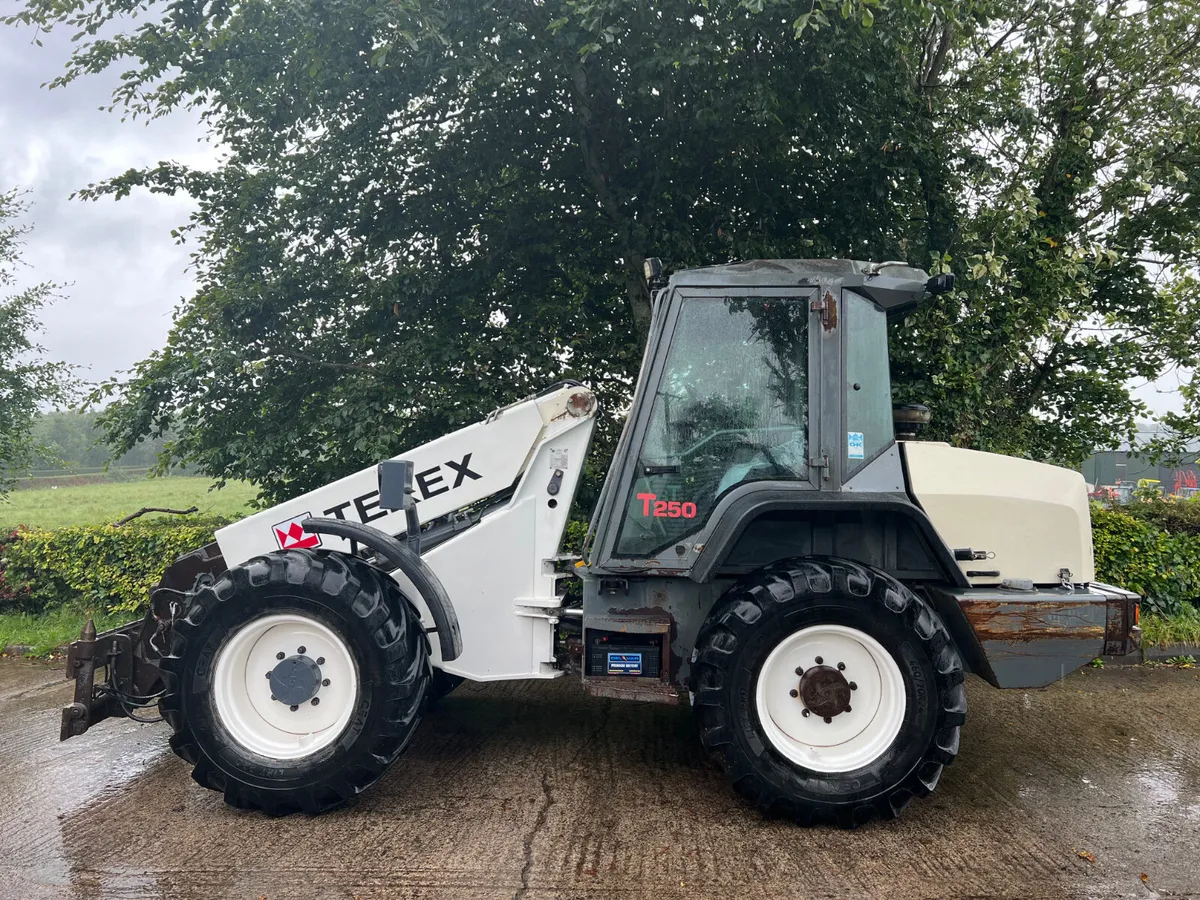 Terex T250 - Image 1