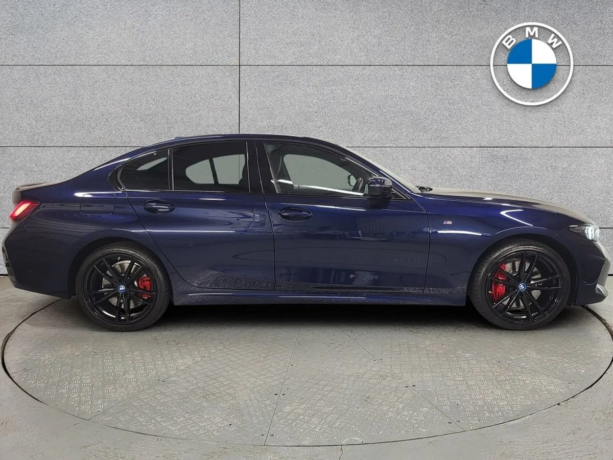 BMW 3 Series 330e M Sport - Image 4
