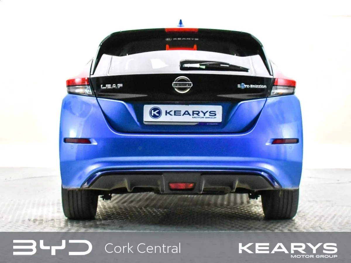 Nissan Leaf SV Premium 62 kWh - Image 2