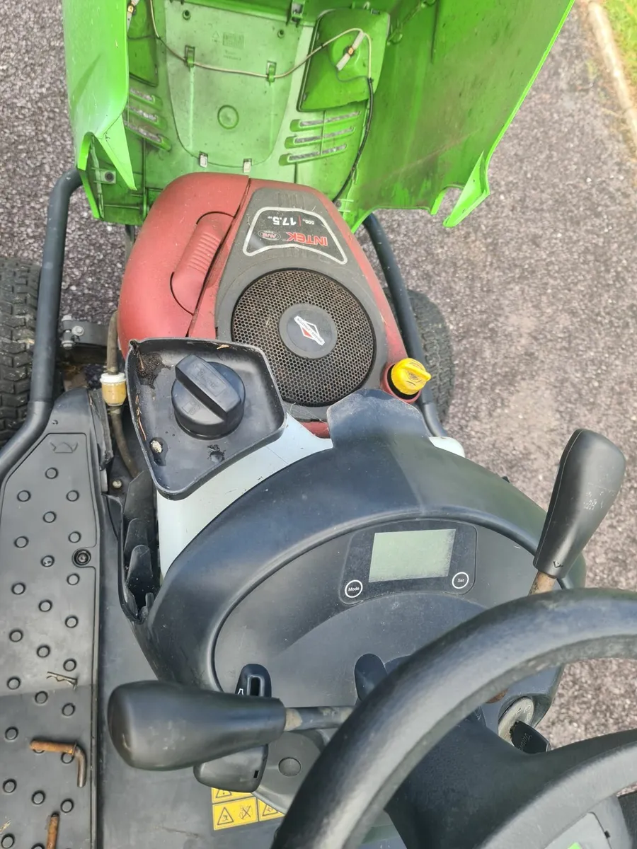 Ride on lawnmower - Image 3