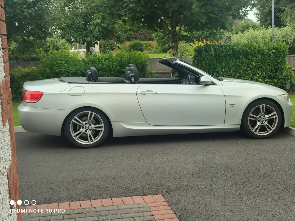 BMW 3-Series  convertible E93 2010 - Image 1