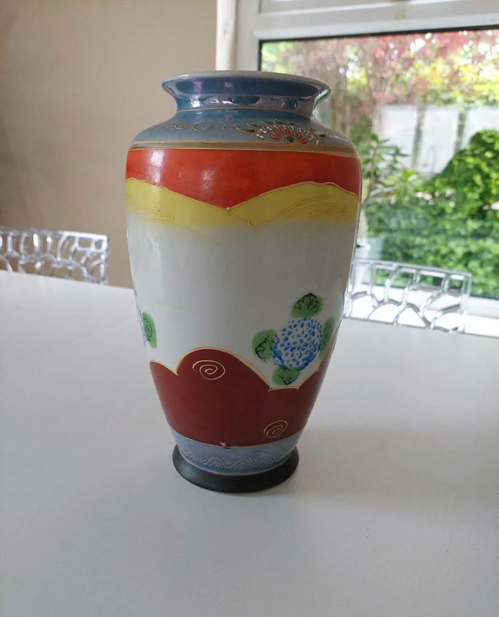 Japanese Vintage Satsuma Vase - Image 2