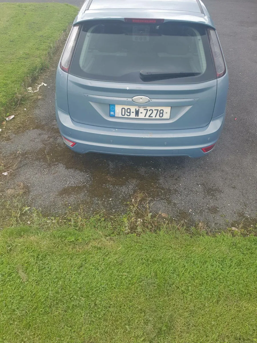 Ford Focus 2009 - Image 2