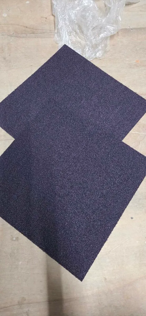 Carpet tiles - Image 1
