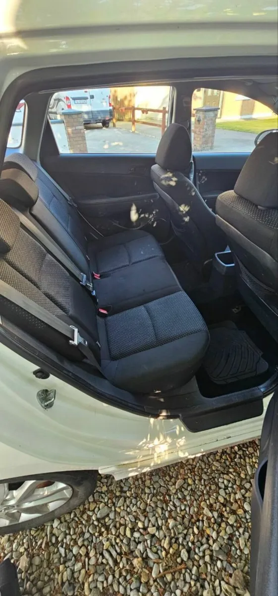 Hyundai i30 2012 - Image 2