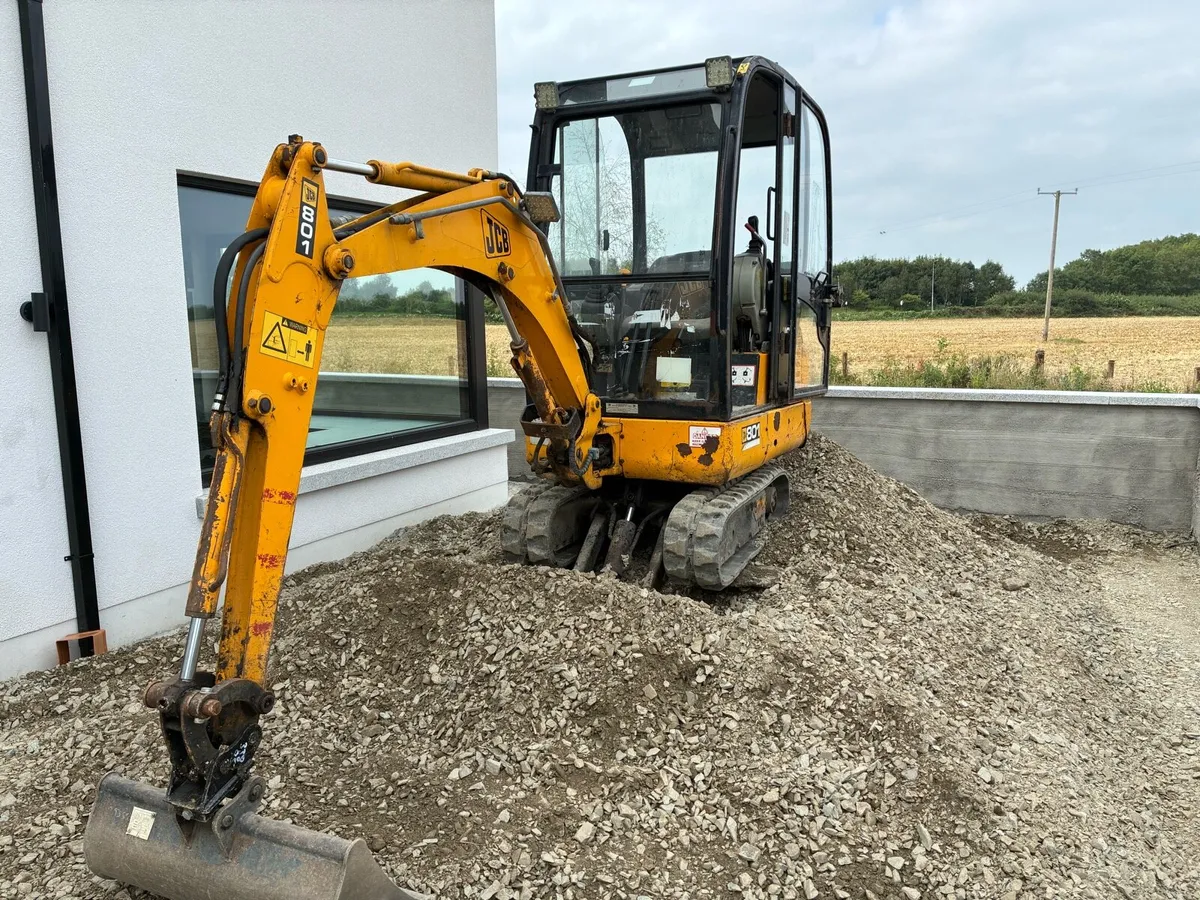 JCB 8017 - Image 1