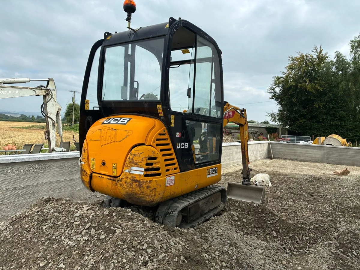 JCB 8017 - Image 2