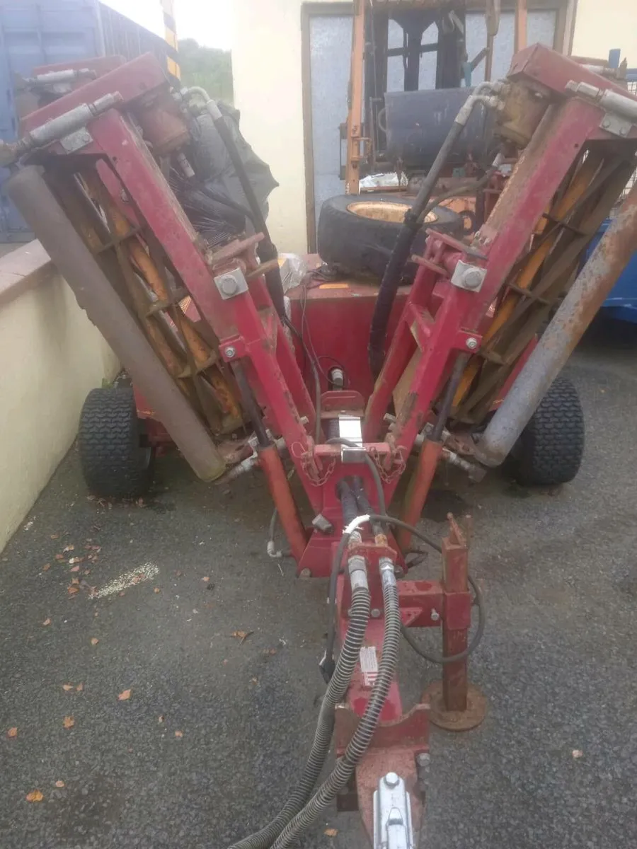 Gang mower - Image 1
