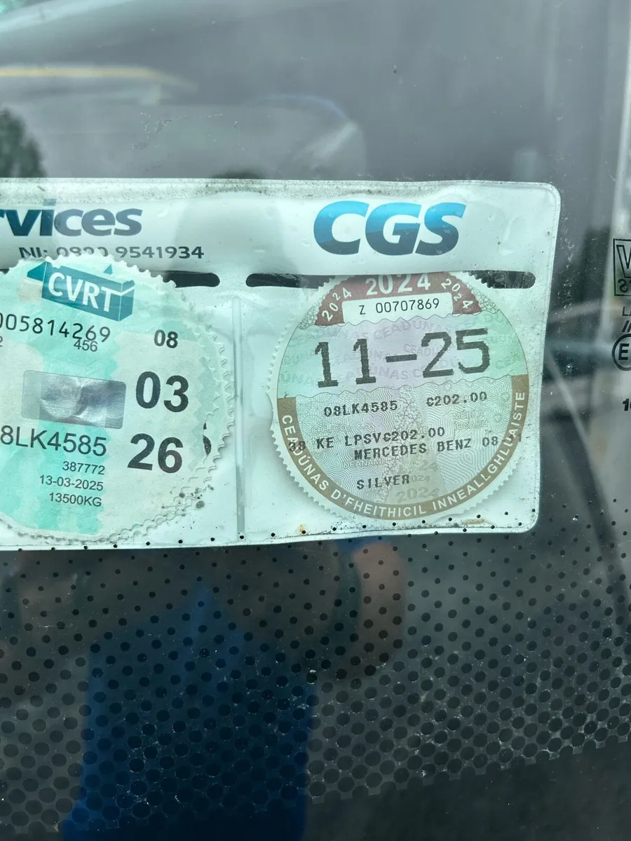 Bus - Image 2