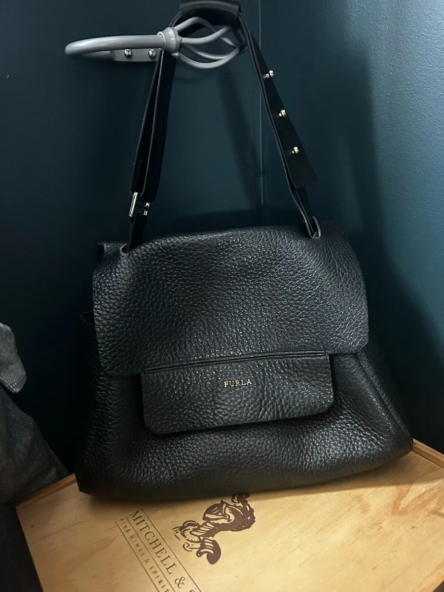 FURLA  Leather Flap Bag Black - Image 3