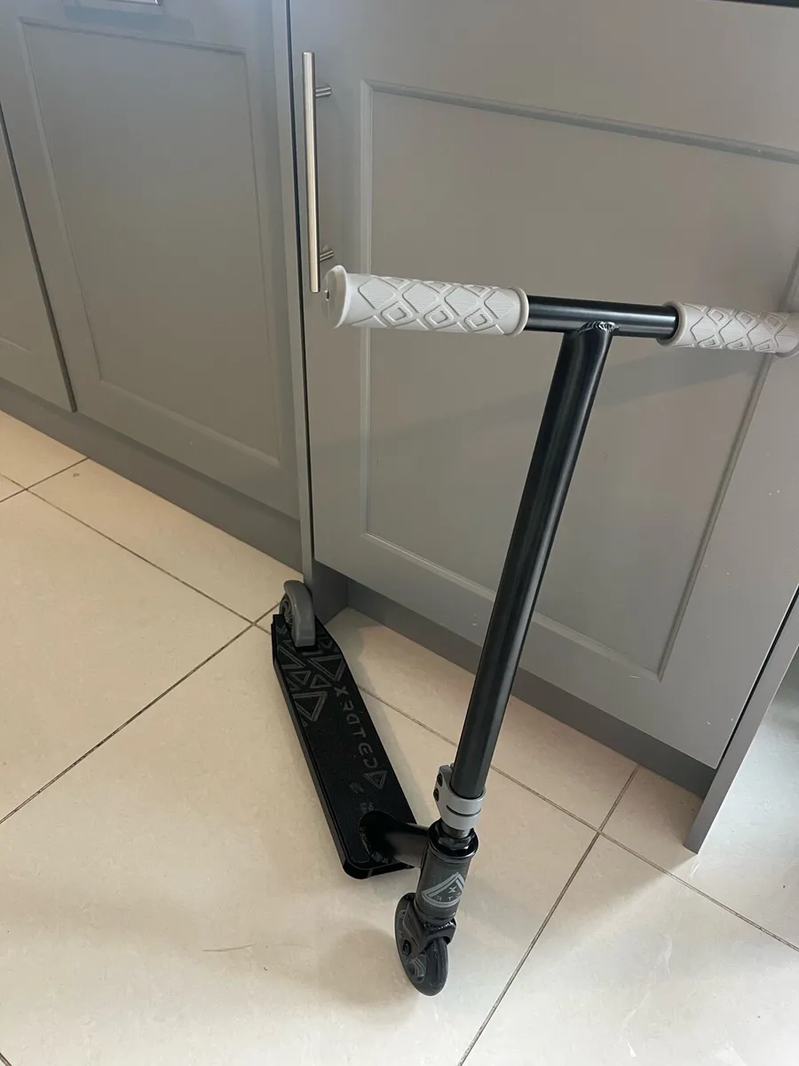 Kids scooter - Image 2