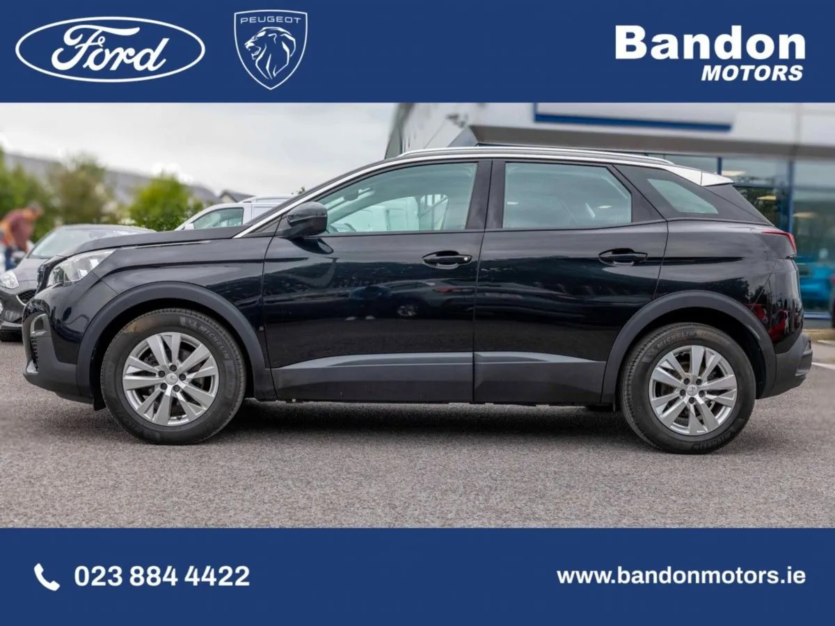 Peugeot 3008 2018 Peugeot 3008 Black 1.2 Puretech - Image 2