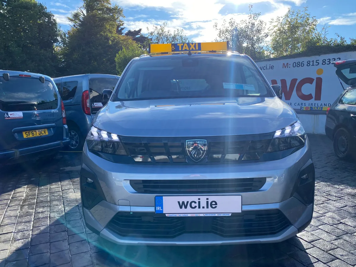 Wheelchair Taxi Peugeot Rifter Horizon - Image 4