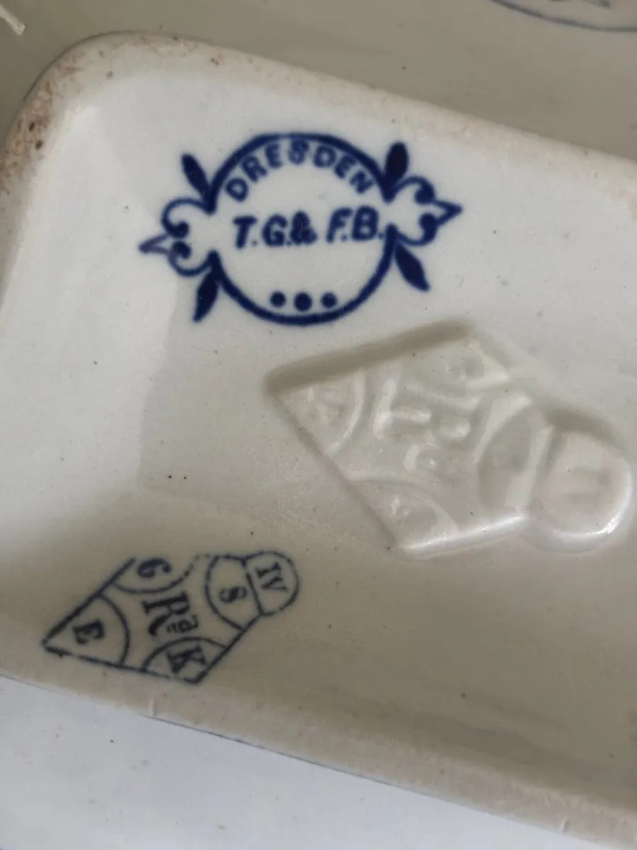 Irish Dresden butter dish - Image 2