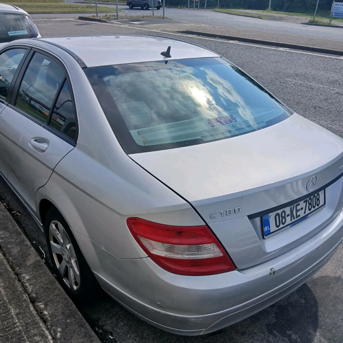 Mercedes-Benz C-Class 2008 - Image 2