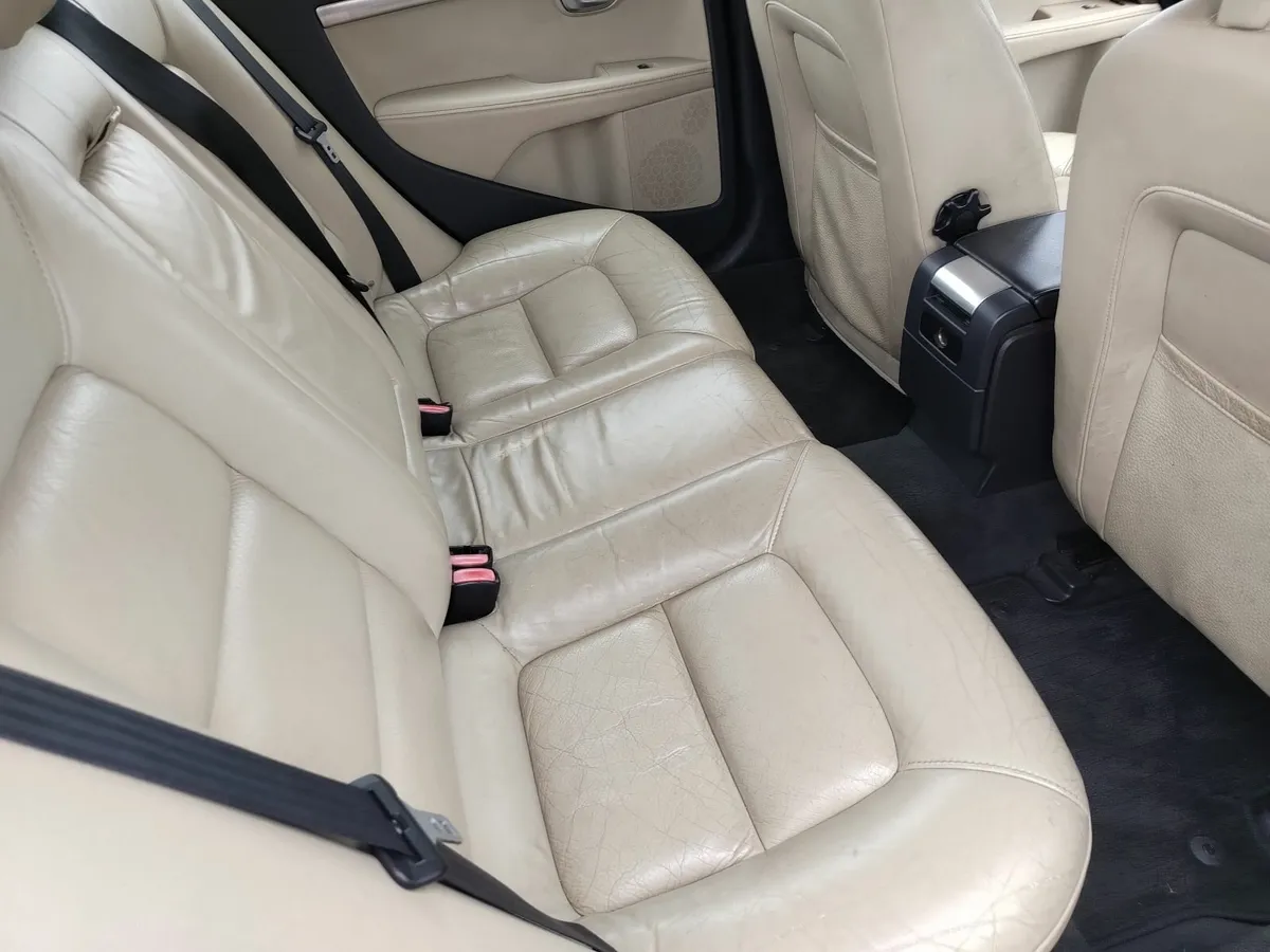 Volvo 80 Series 2010 - Image 4