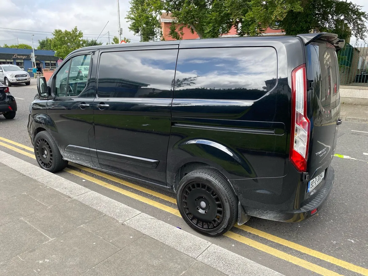 Ford transit custom 280 limited edtion auto - Image 2