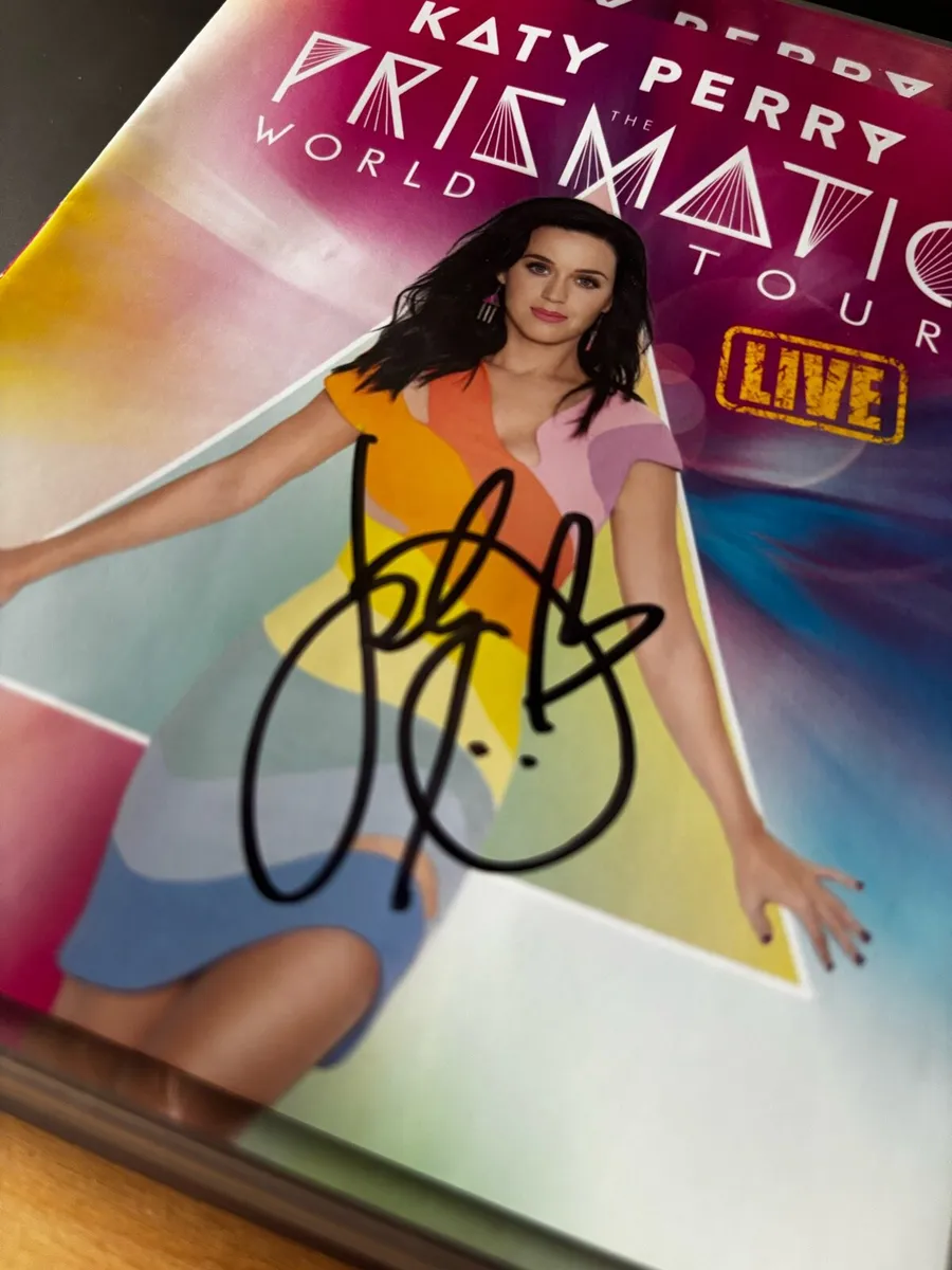 Signed Katy Perry DVD - Image 2