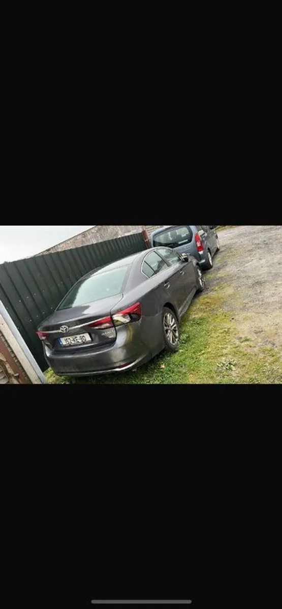 2015 Toyota Avensis - Image 2