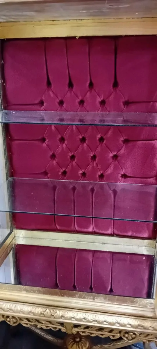 Gilt Baroque Style Glass Display Case - Image 3