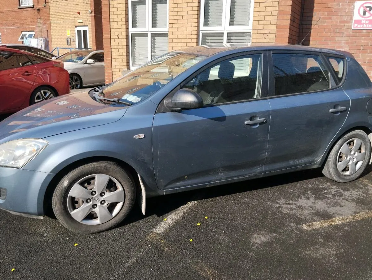 Car - Image 1