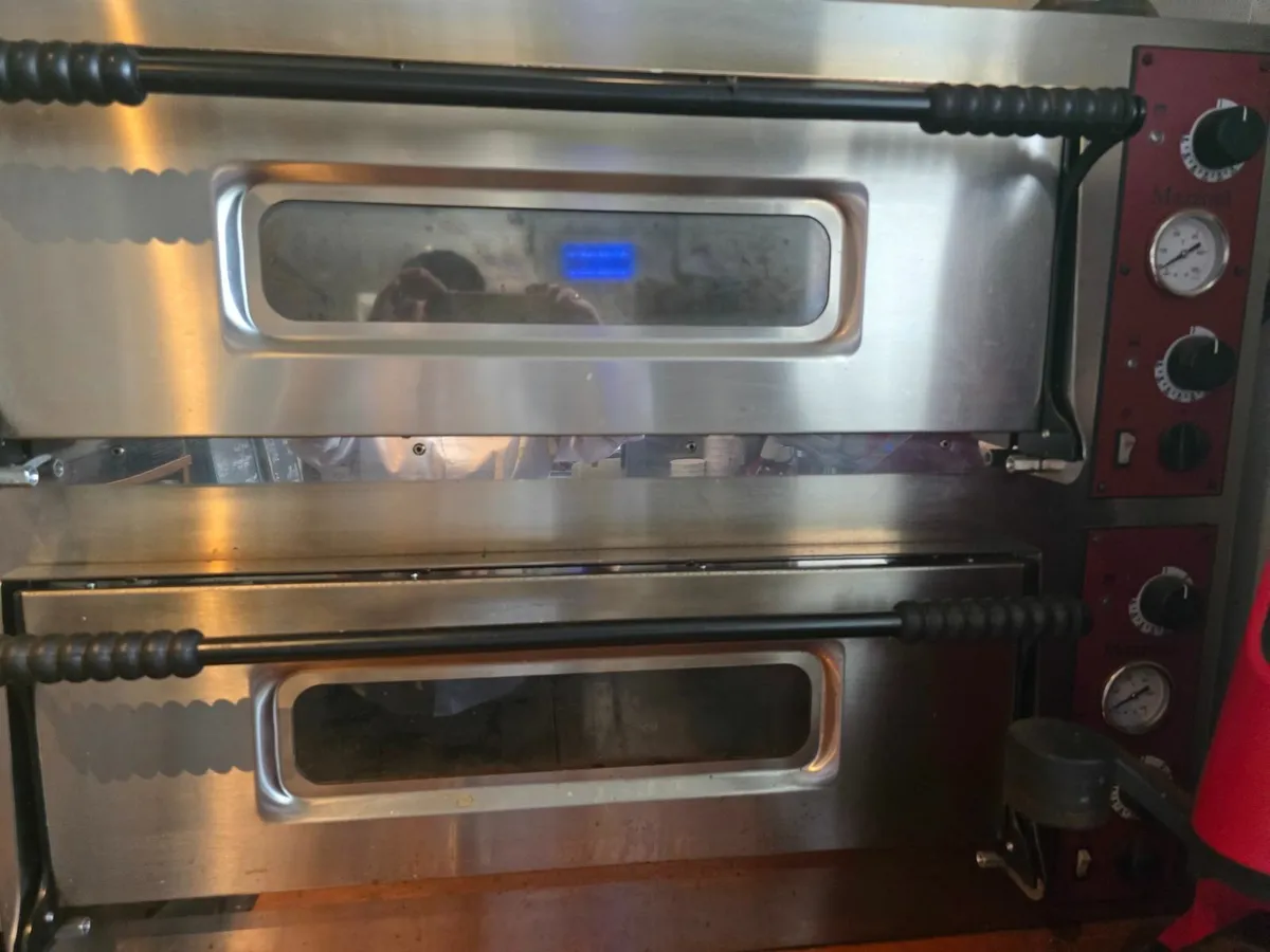 Commercial Pizza oven - Image 1