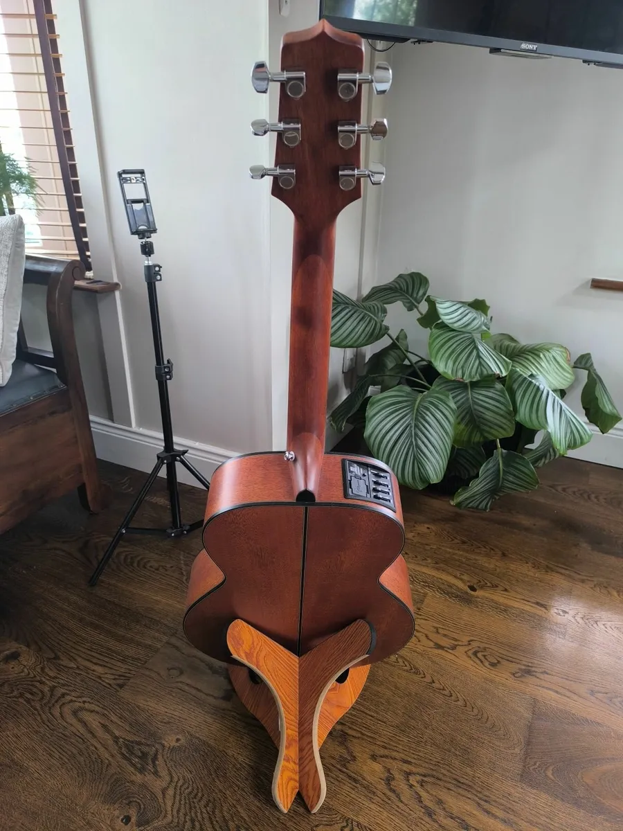 Takamine Guitar G Series - Image 2