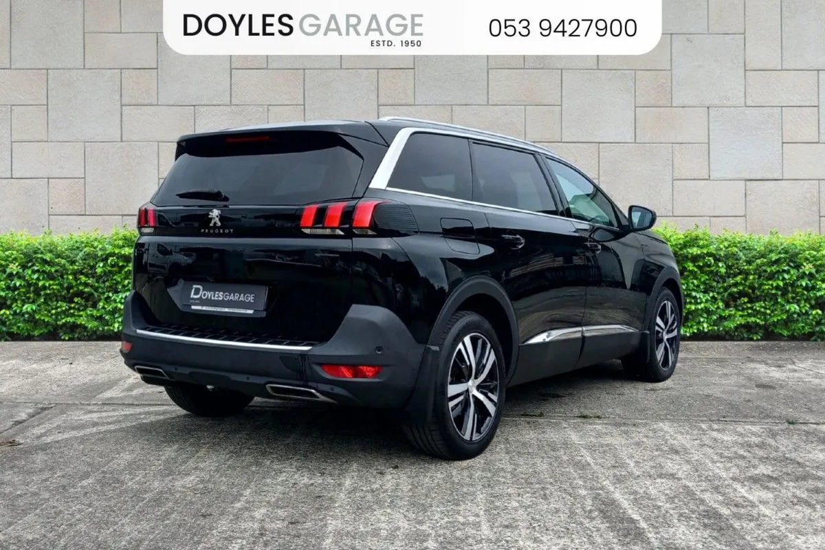 Peugeot 5008 GT Line 1.5 Blue HDi 130bhp - Image 4