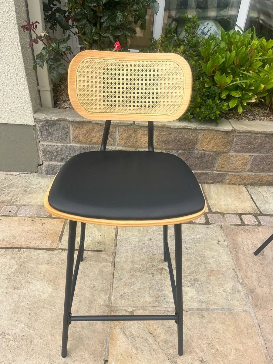 Restaurant furniture - Image 1