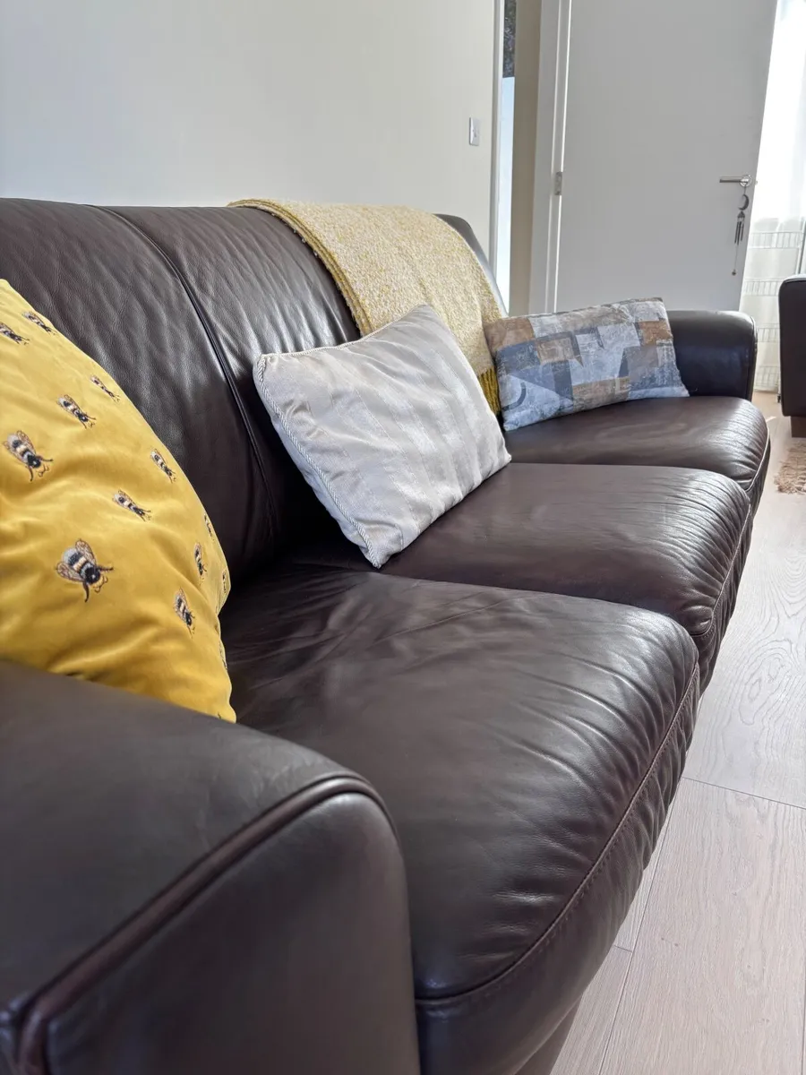 Sofa - Image 3