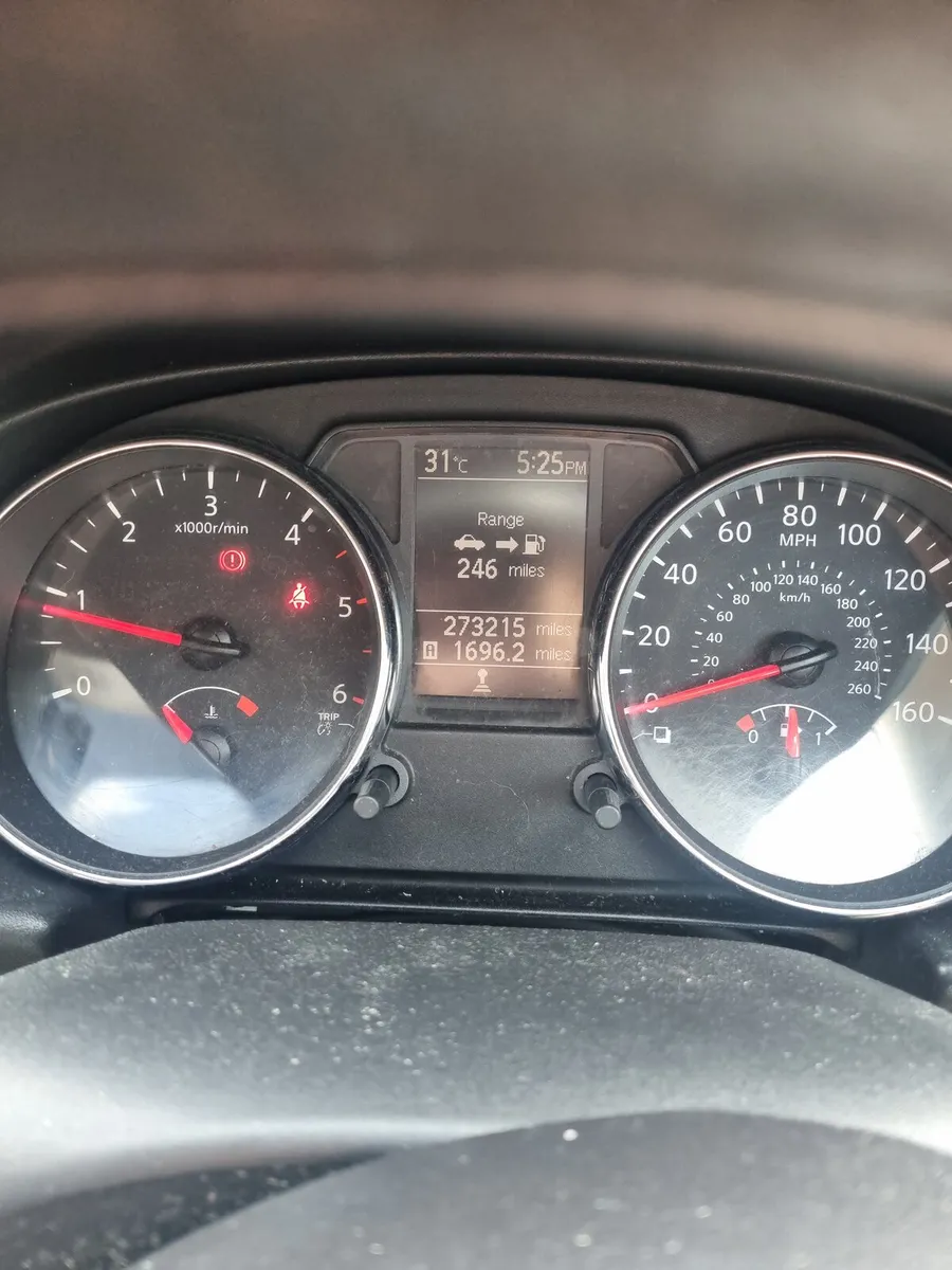 Nissan Qashqai 2011 - Image 4