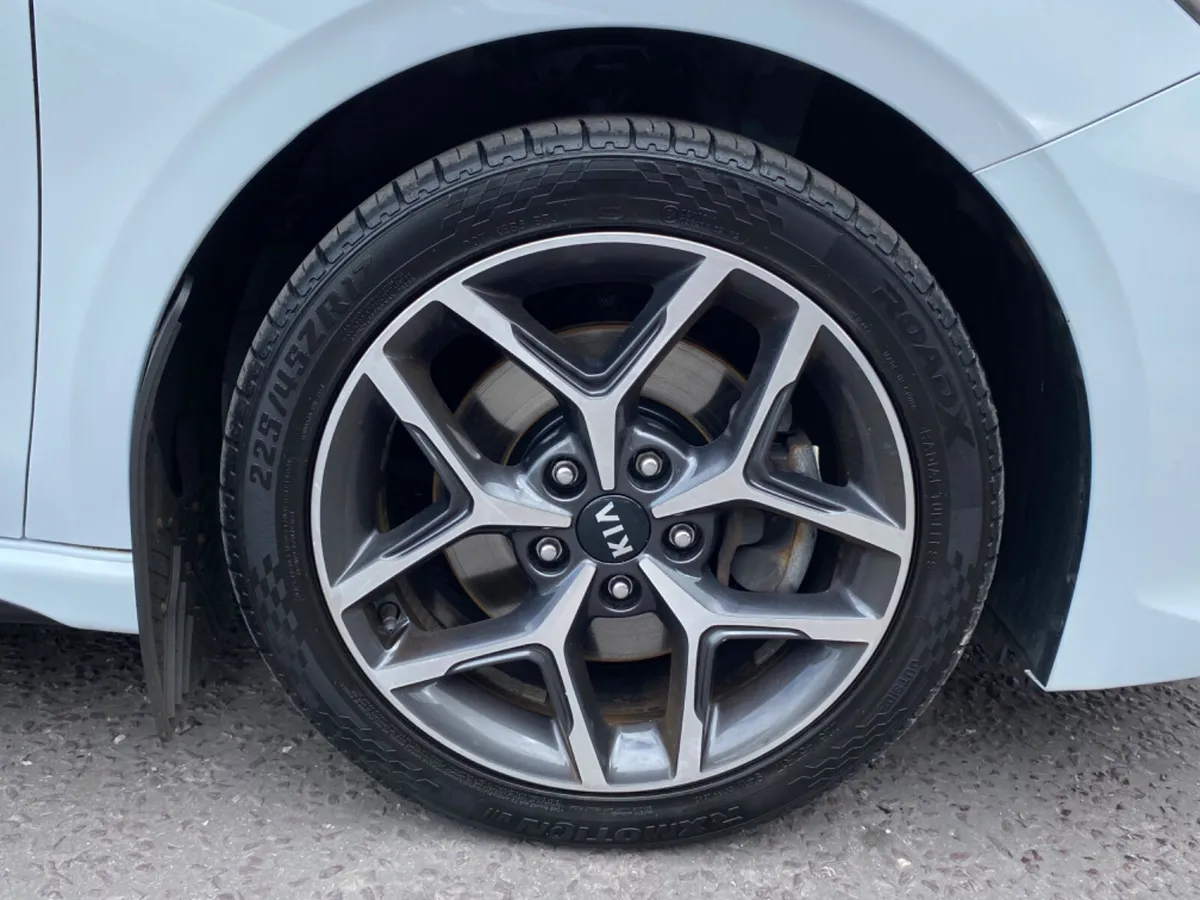 Kia Ceed Gt-Line 1.6 Diesel 2020 (202) - Image 2