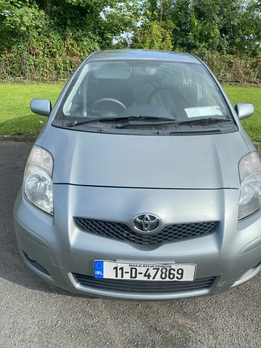Toyota Yaris 2011 AUTO Low Milage!!!! - Image 1