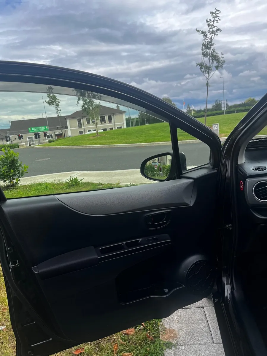 Toyota Vitz 2013 - Image 1