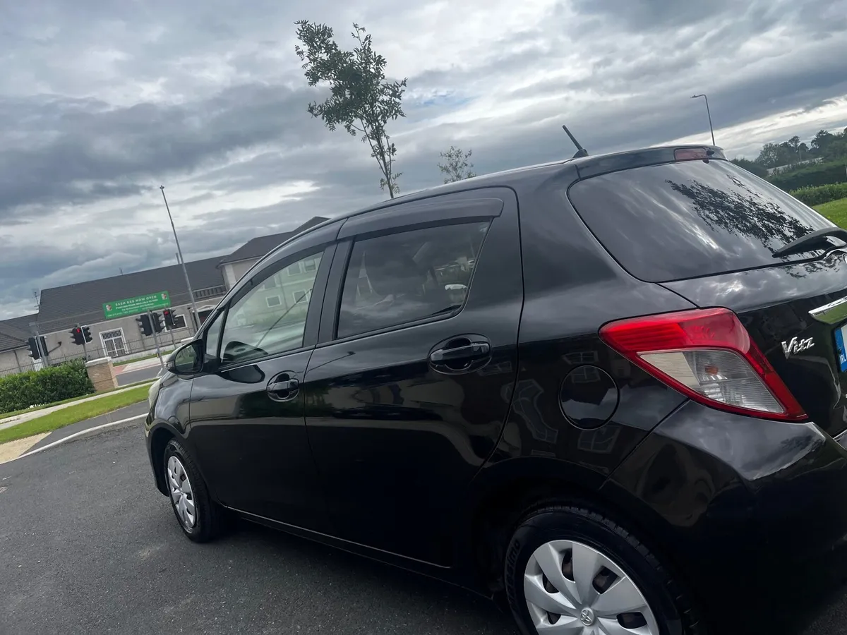 Toyota Vitz 2013 - Image 3