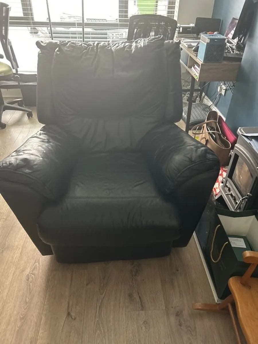 black leather recliner chair - Image 1