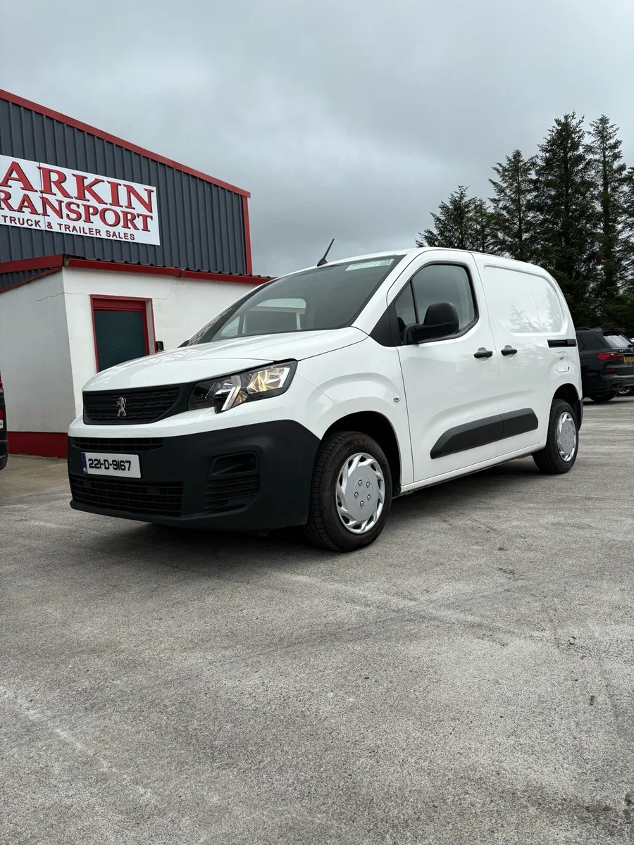 Peugeot partner 2022 6 speed 1.5 BlueHDi - Image 1