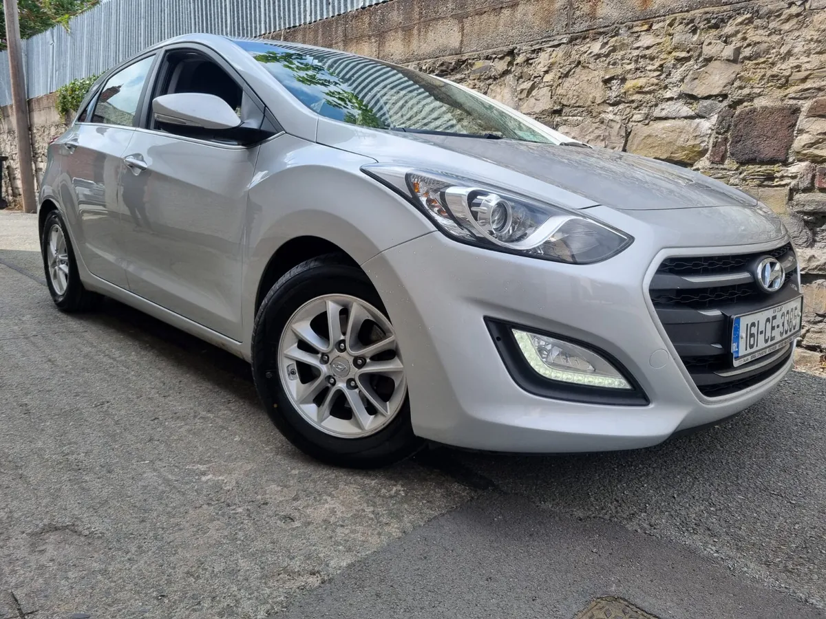 Hyundai i30 2016 - Image 2
