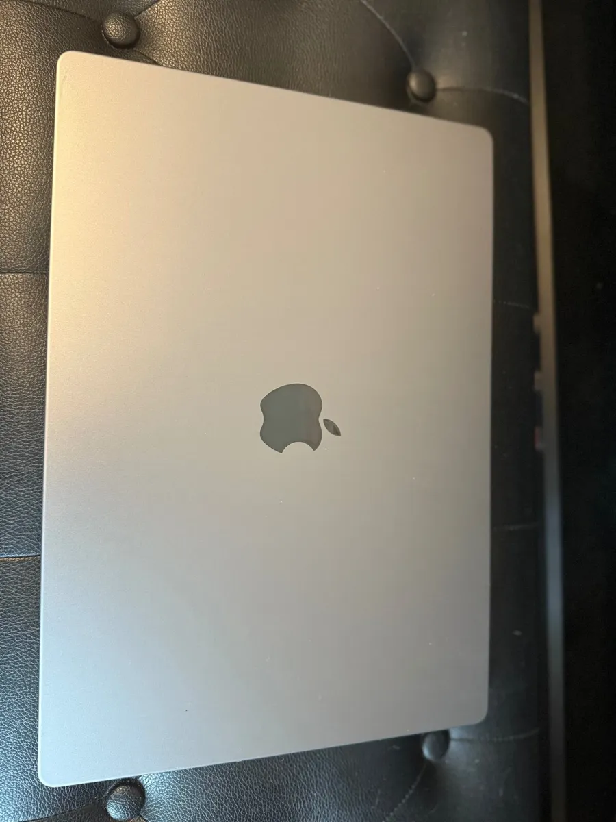 MacBook Pro 16 M1 Pro 2022 32GB/1TBSSD/163c - Image 3