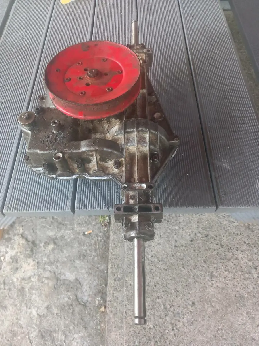 Westwood/Countax manual gearbox for sale - Image 2