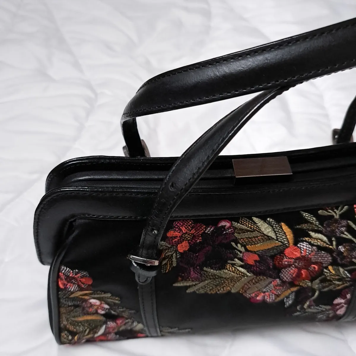 Karen Millen Black Silk Embroidered Floral Handbag - Image 3