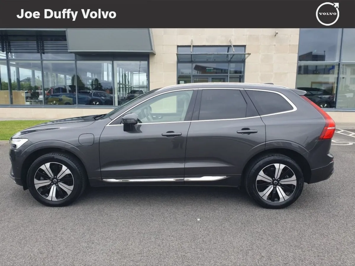 Volvo XC60 T6 Phev 350hp AT8 Plus (bright Theme) - Image 4