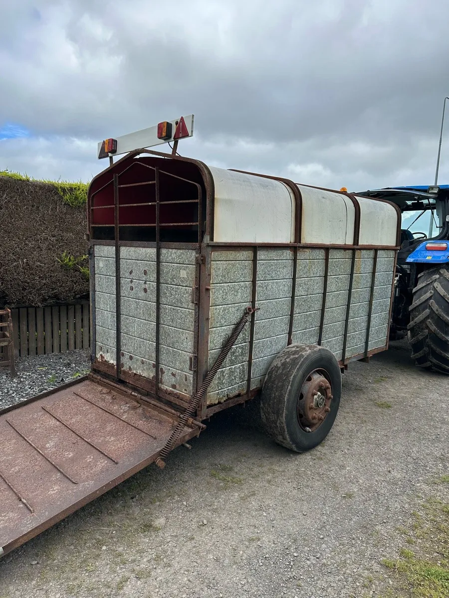 Cattle trailer - Image 2