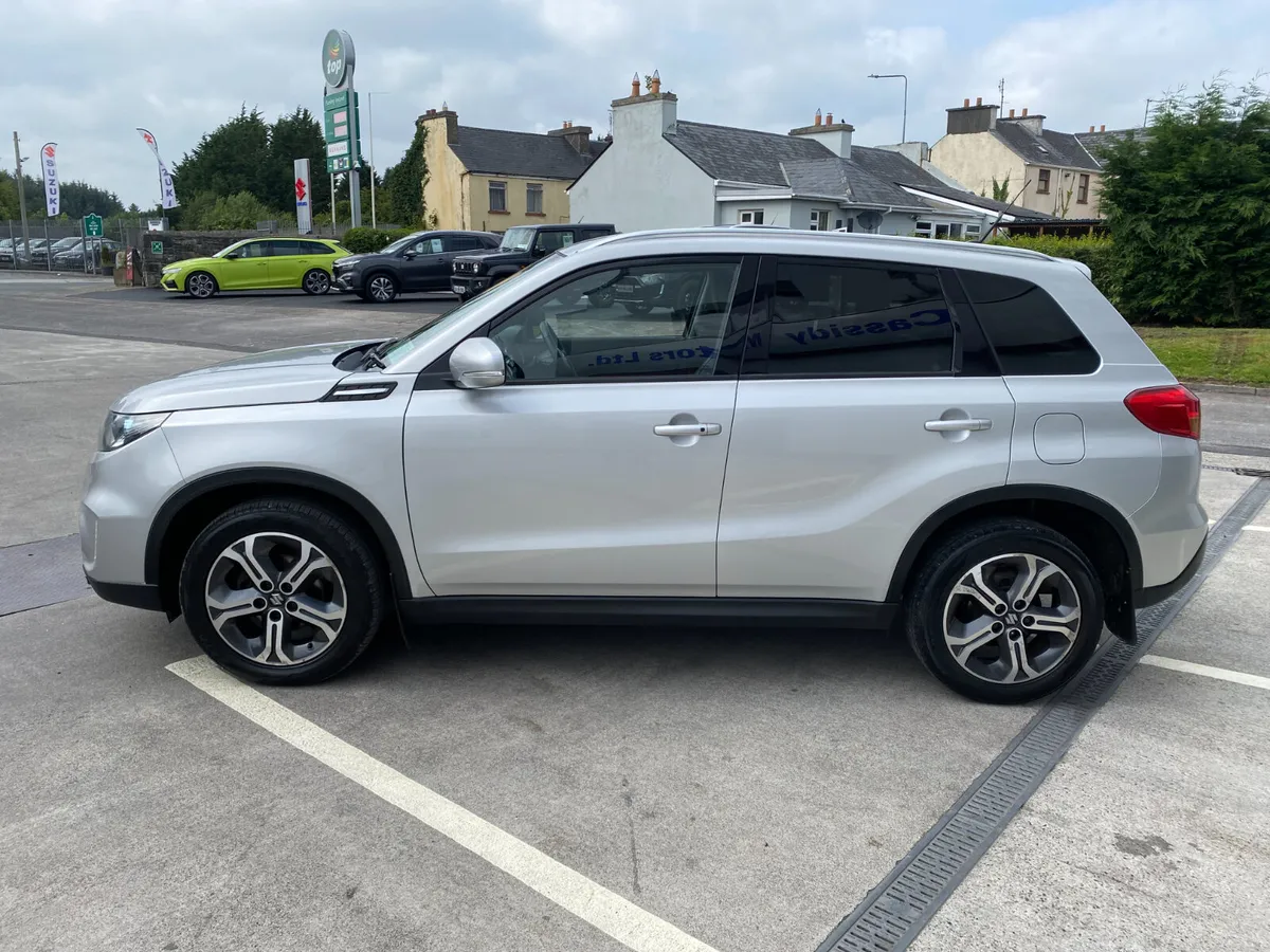 2016, Suzuki Vitara GLX. **4X4*AUTO** - Image 4