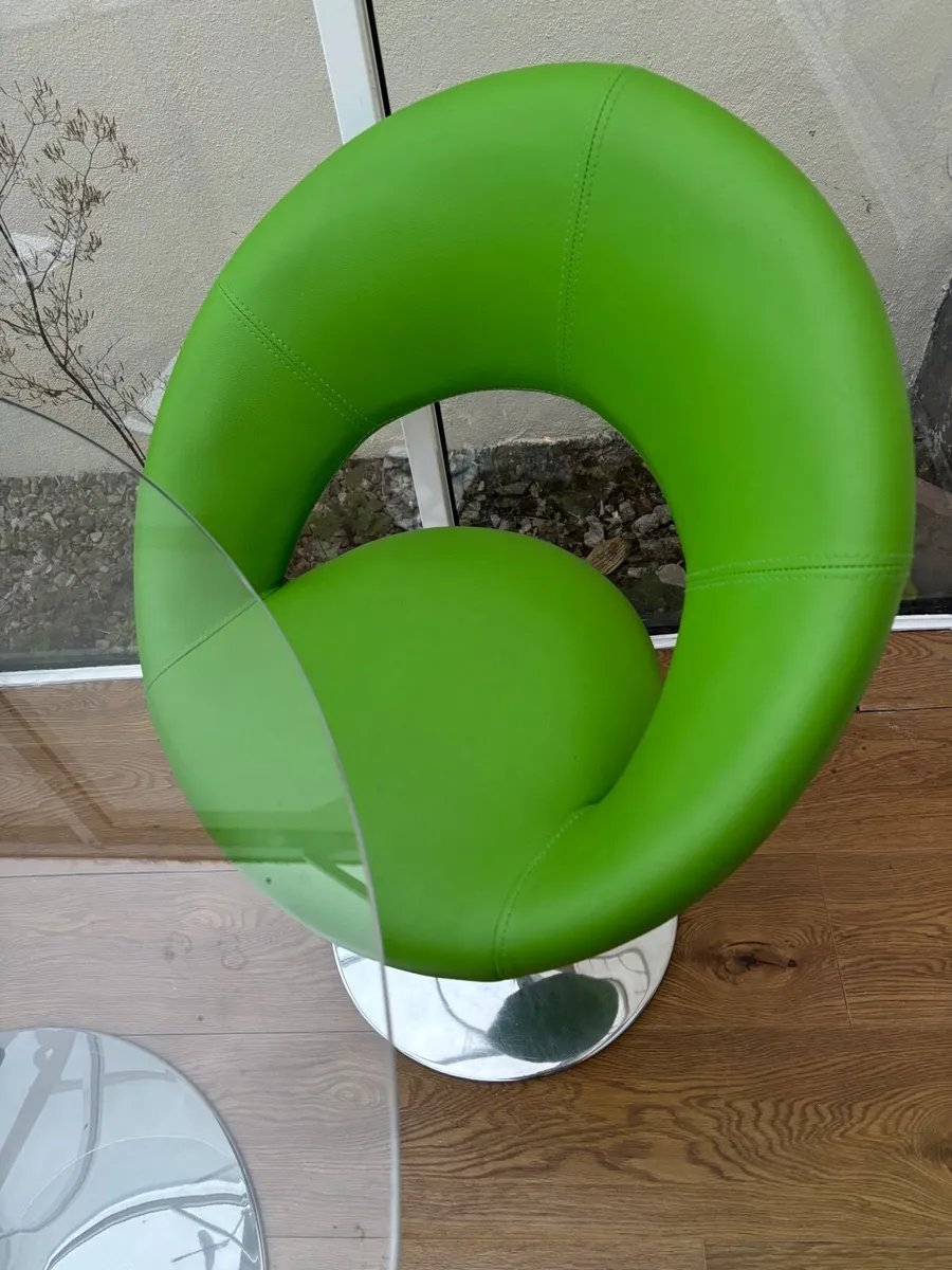 Glass dining table and four matching chairs. - Image 4
