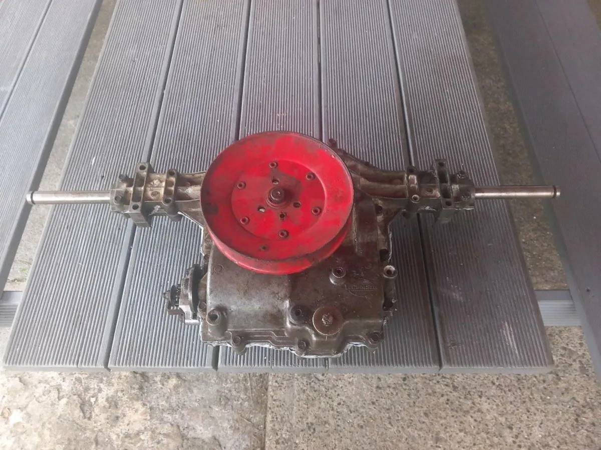 Westwood/Countax manual gearbox for sale - Image 1