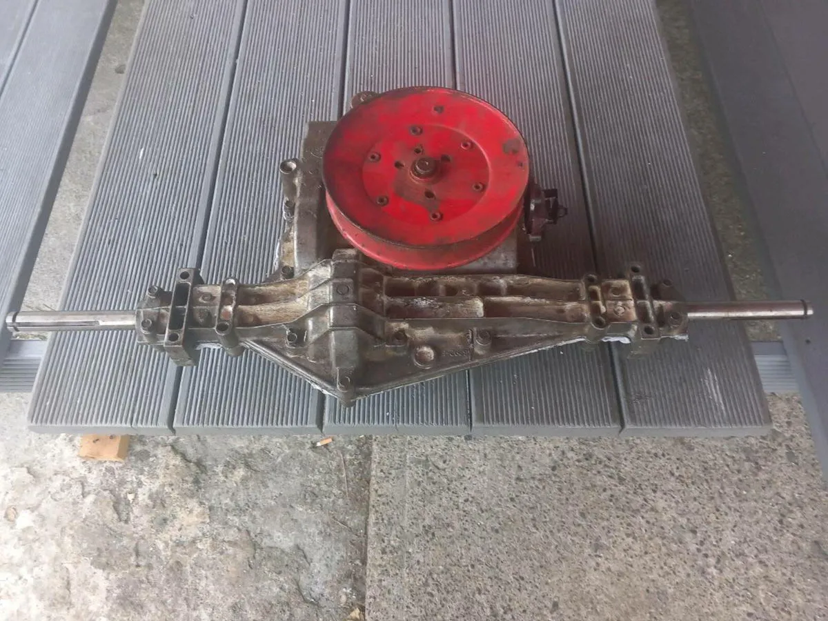 Westwood/Countax manual gearbox for sale - Image 4
